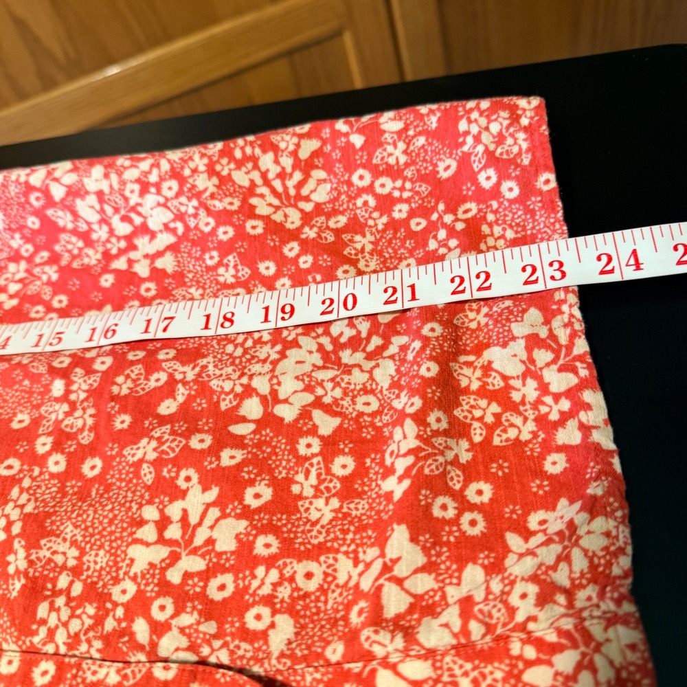 Knox Rose Oversized Small Red Floral Button Front 3/4 Sleeve Boho Blouse Top - Picture 6 of 10